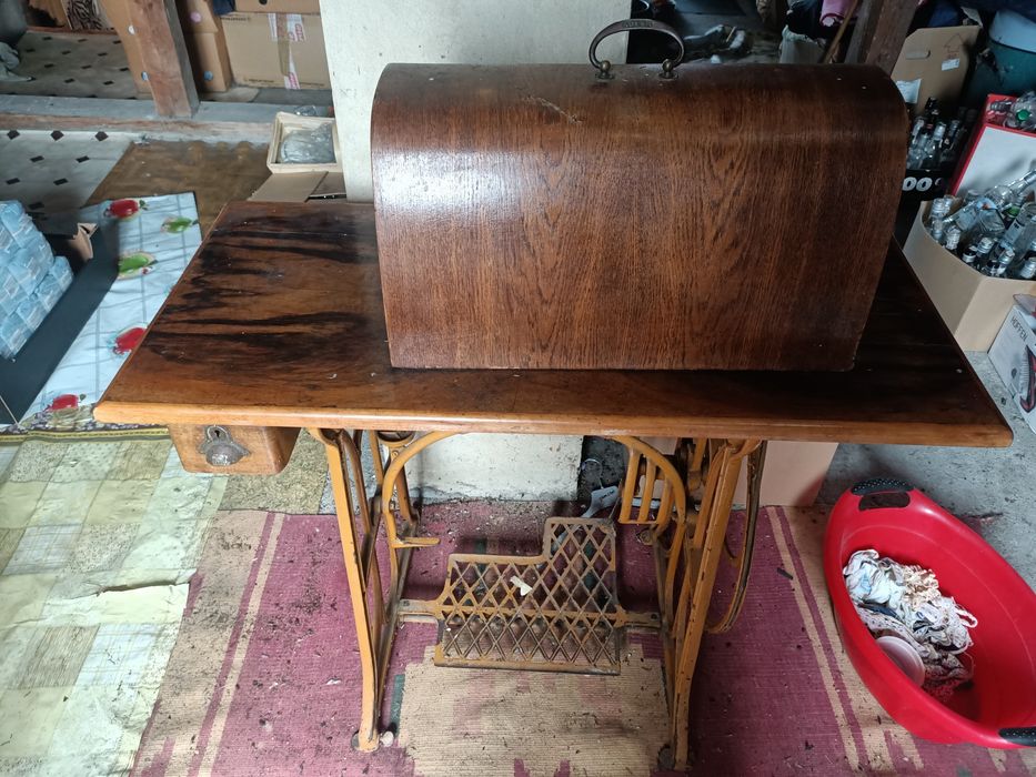 Maszyna do szycia ADLER