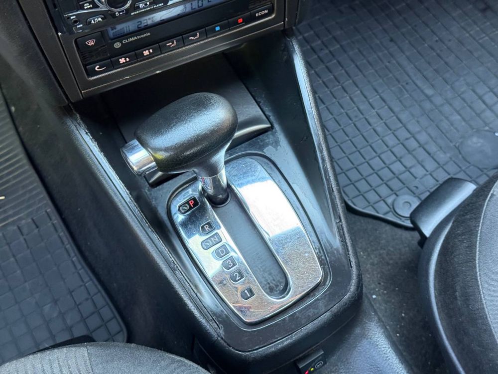 Volkswagen Bora 1.6 MPI АВТОМАТ ГАЗ4