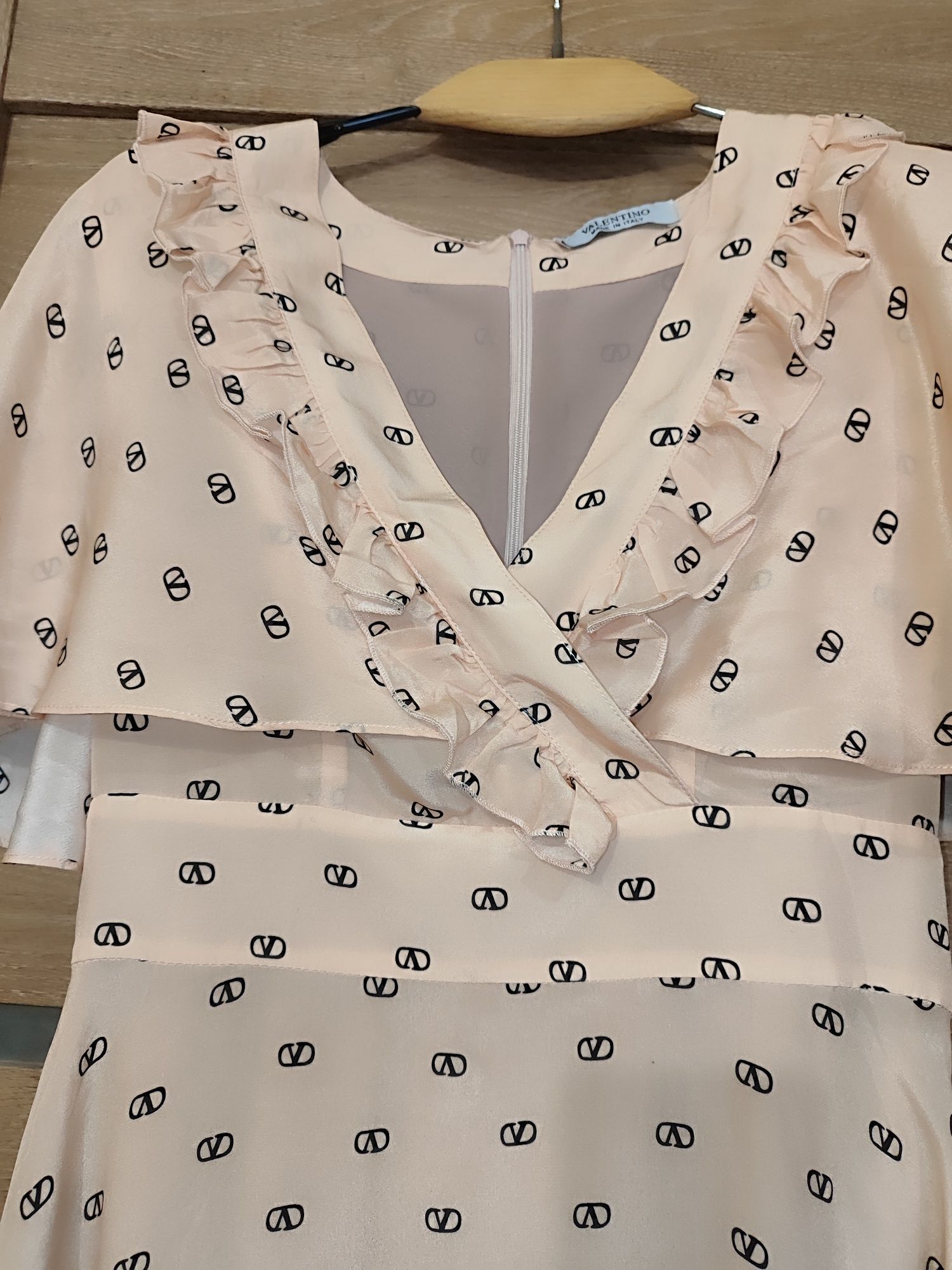 Платье Valentino,S, шёлк