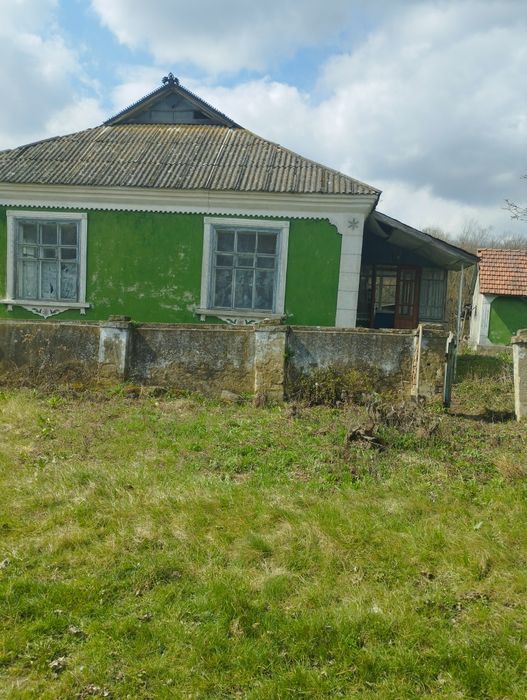 Продам дві хати в с. Вендичани