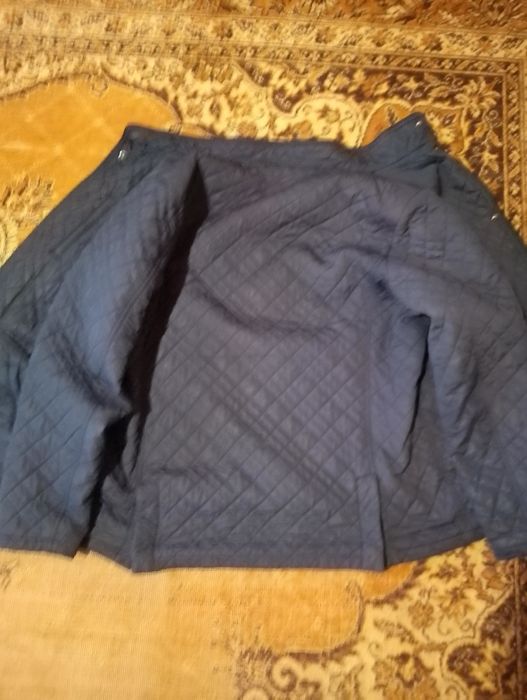 Куртка в отличном состоянии