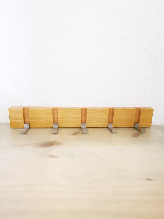 Cabide de parede com 5 ganchos