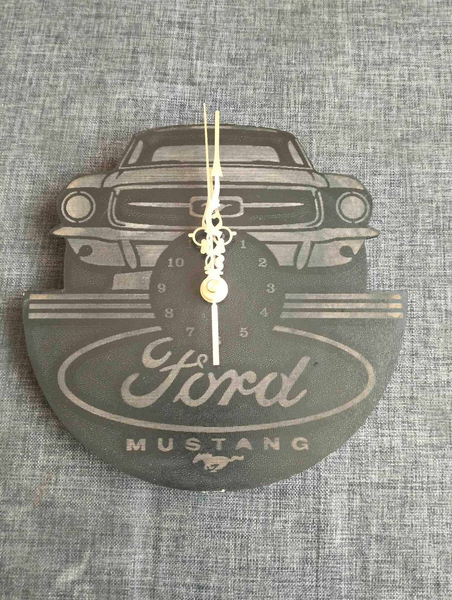 zegar ścienny ford mustang