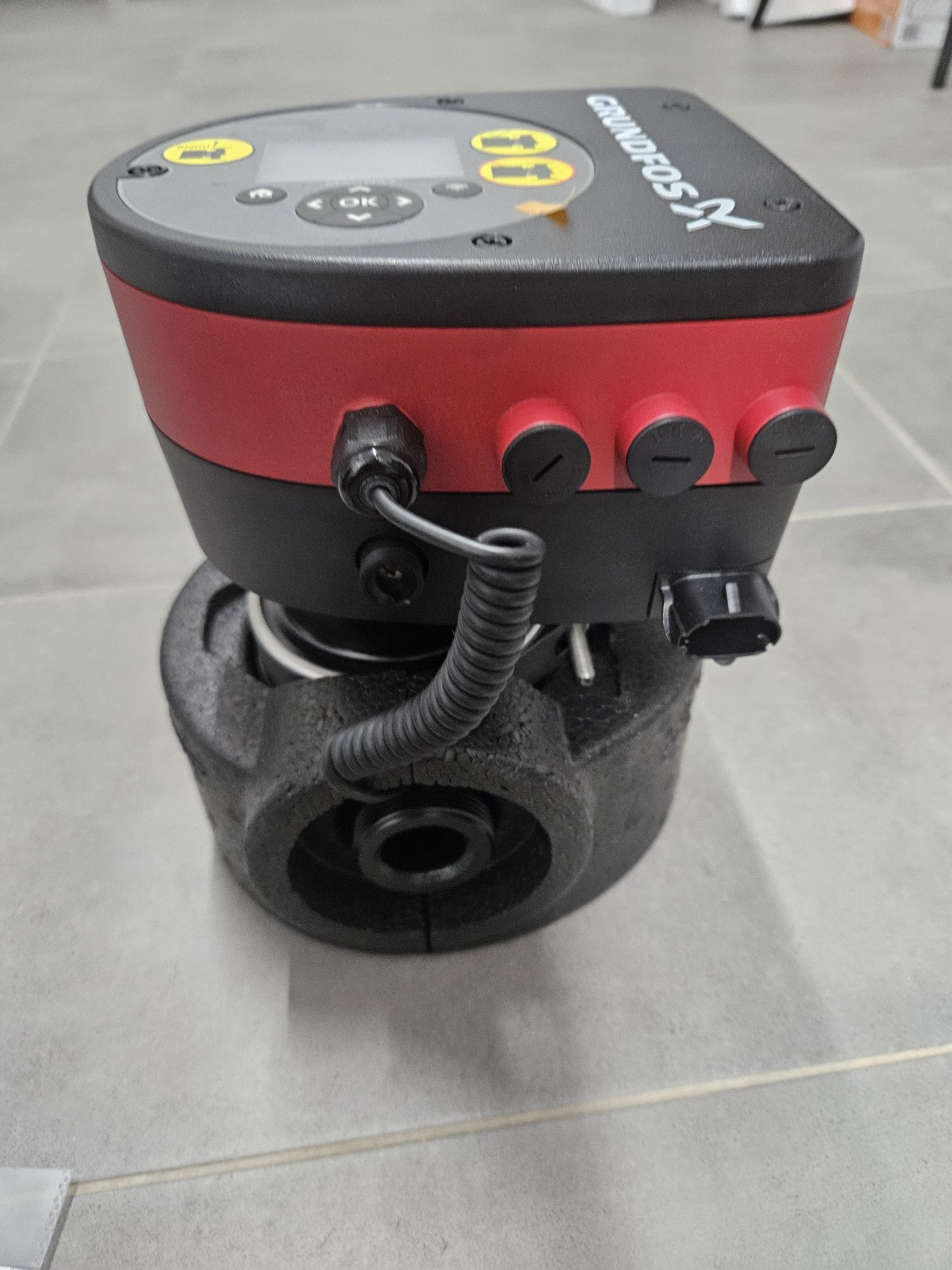 Pompa obiegową Grundfos Magna 3 nowa,  25 - 40 180