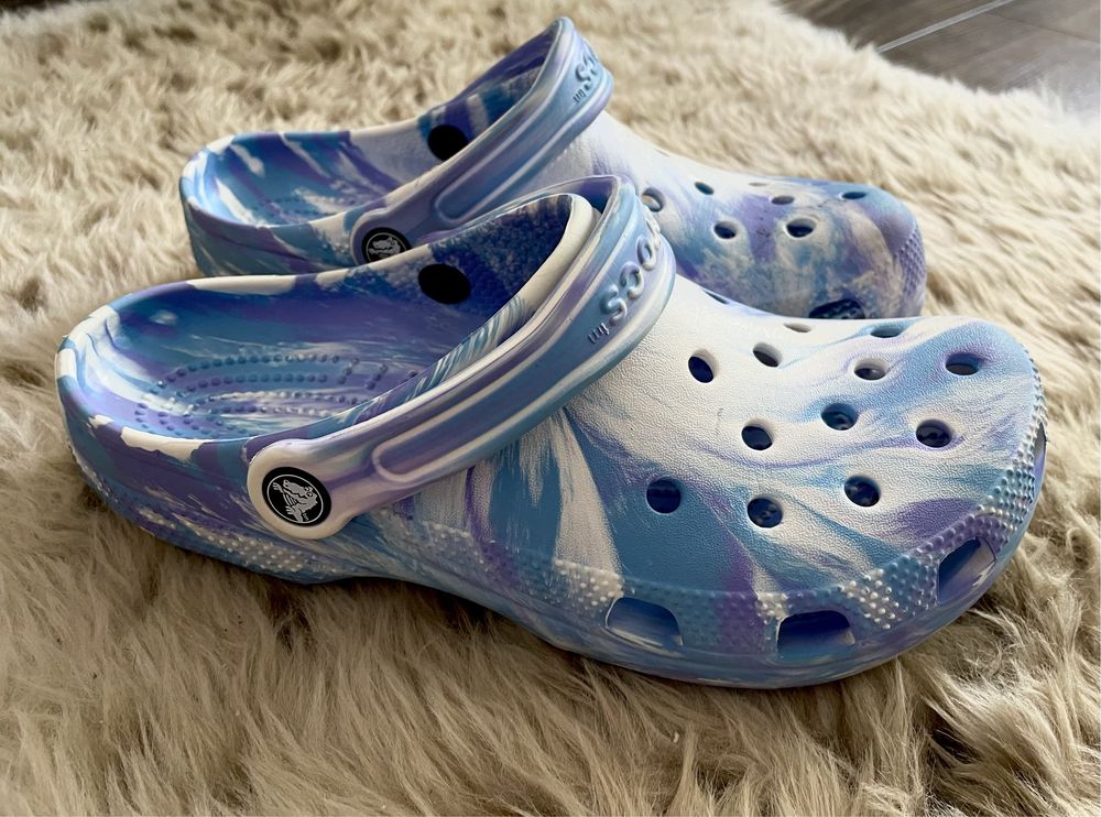 Buty crocs tie dye