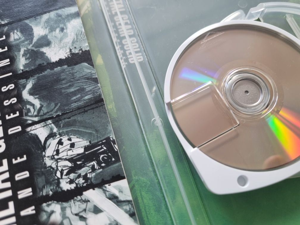 Zestaw gier z serii Metal Gear Solid na konsolę PSP