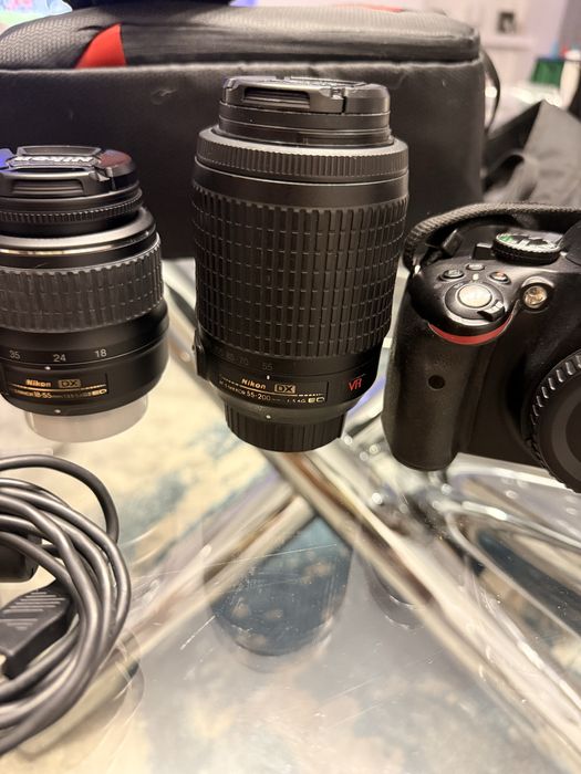 Vendo maquina fotografica Nikon D5100 com varios acessorios