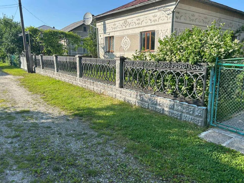 Продається чавунний старовинний паркан (місто Надвірна).