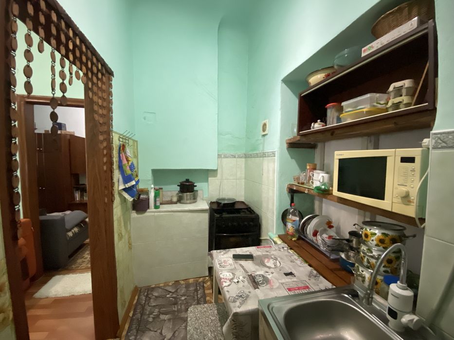 Продам 2к квартиру на Малій Морській
