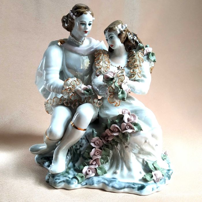 Порцелянова фігурка набір