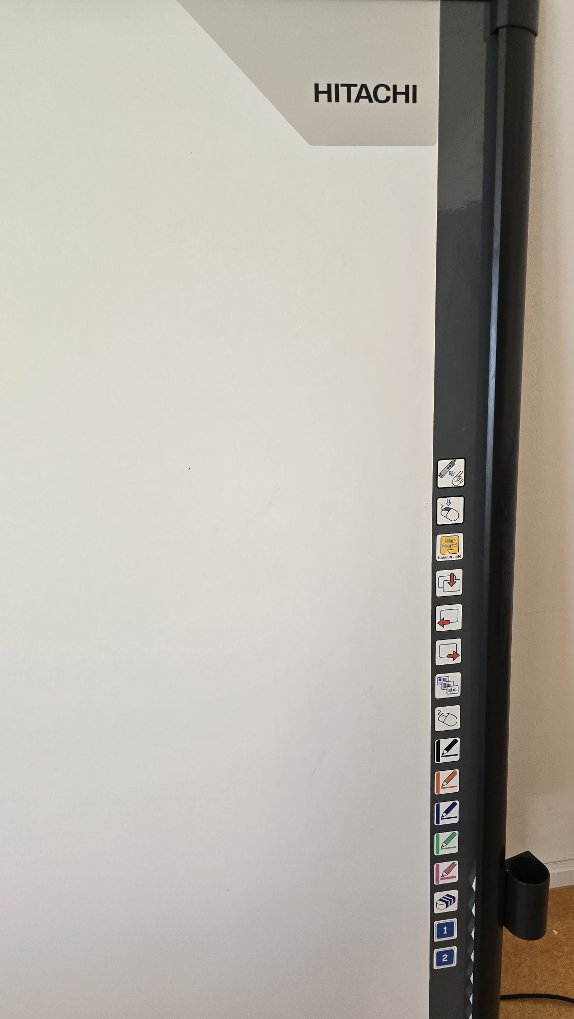 Quadro interativo hitachi FX77