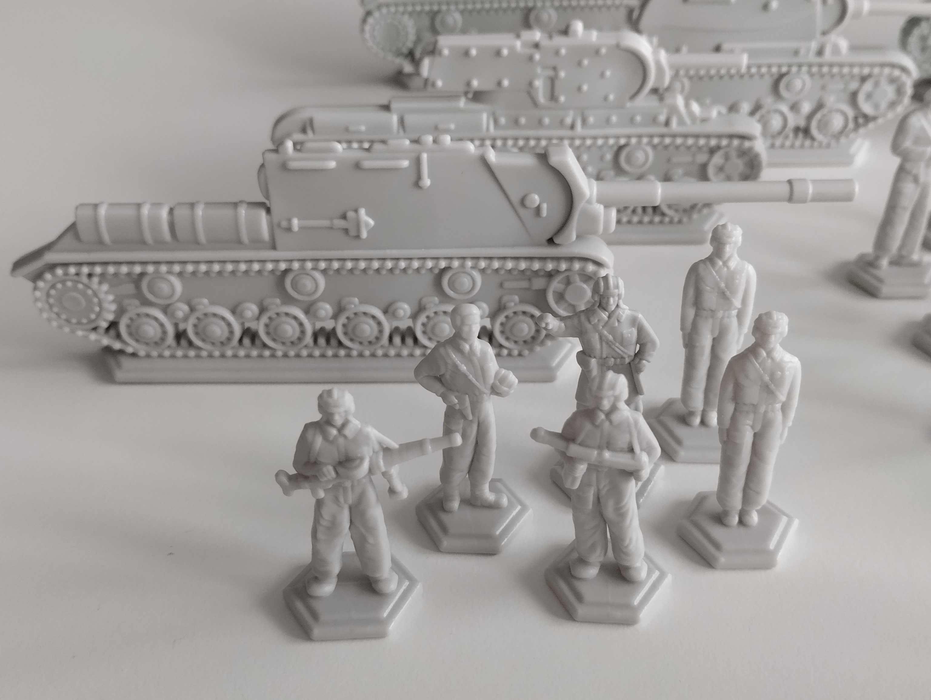 Żołnierzyki 1:48 - czołgi z załogami (WW2)