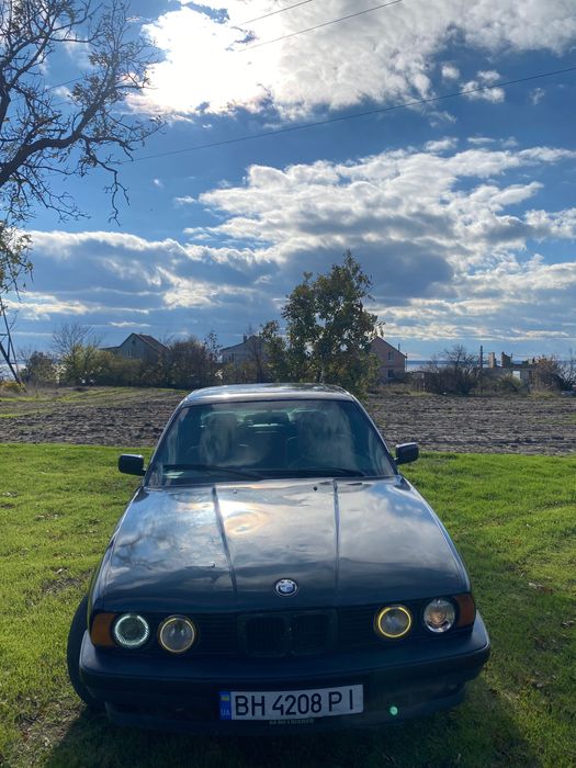 BMW 520 e34 2.0 газ/бенз 1994