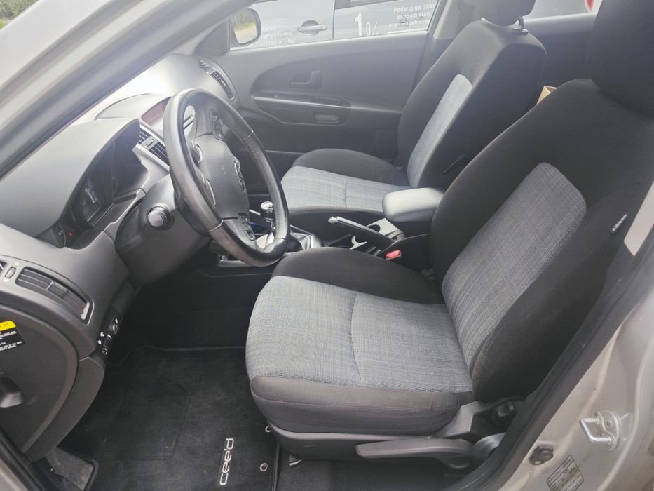 KIA Cee'd 1.4 2012