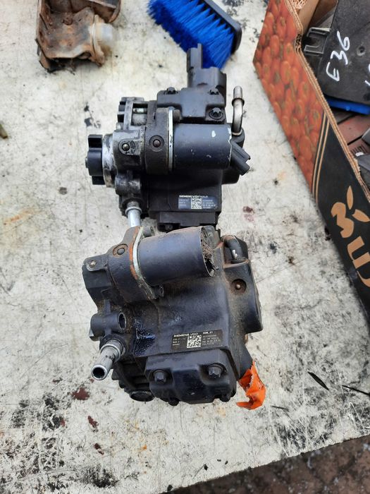 pompa wtryskowa 2.0 HDI volvo V50 peugeot 407 807