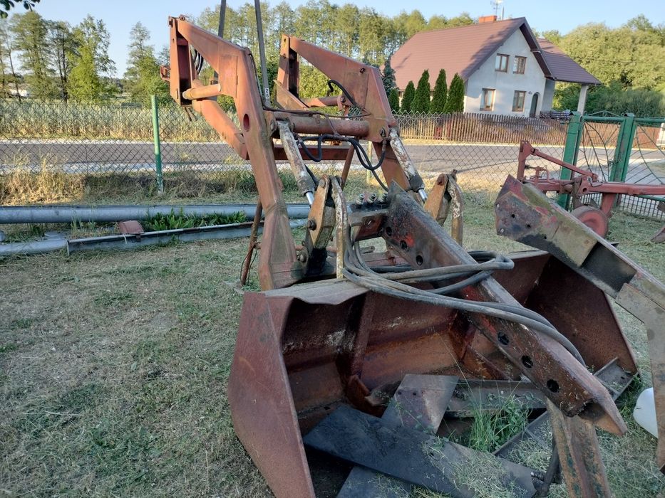 Ładowacz czołowy # Tur