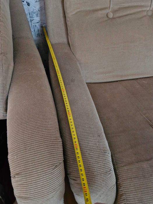 Продам диван та два крісла