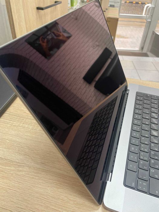 Apple MacBook 16" M1 Pro 2021 16gb RAM/512 SSD Ідеал Макбук Про М1