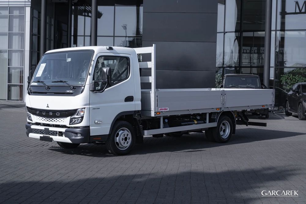 Mitsubishi FUSO CANTER 3C15 skrzynia 4,8 długa manual prawko B  Fuso Canter 3C15 2025 skrzynia 4,8 x 2,1 manual klima prawko B