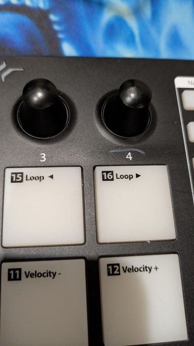 Midi контролер Presonus Atom