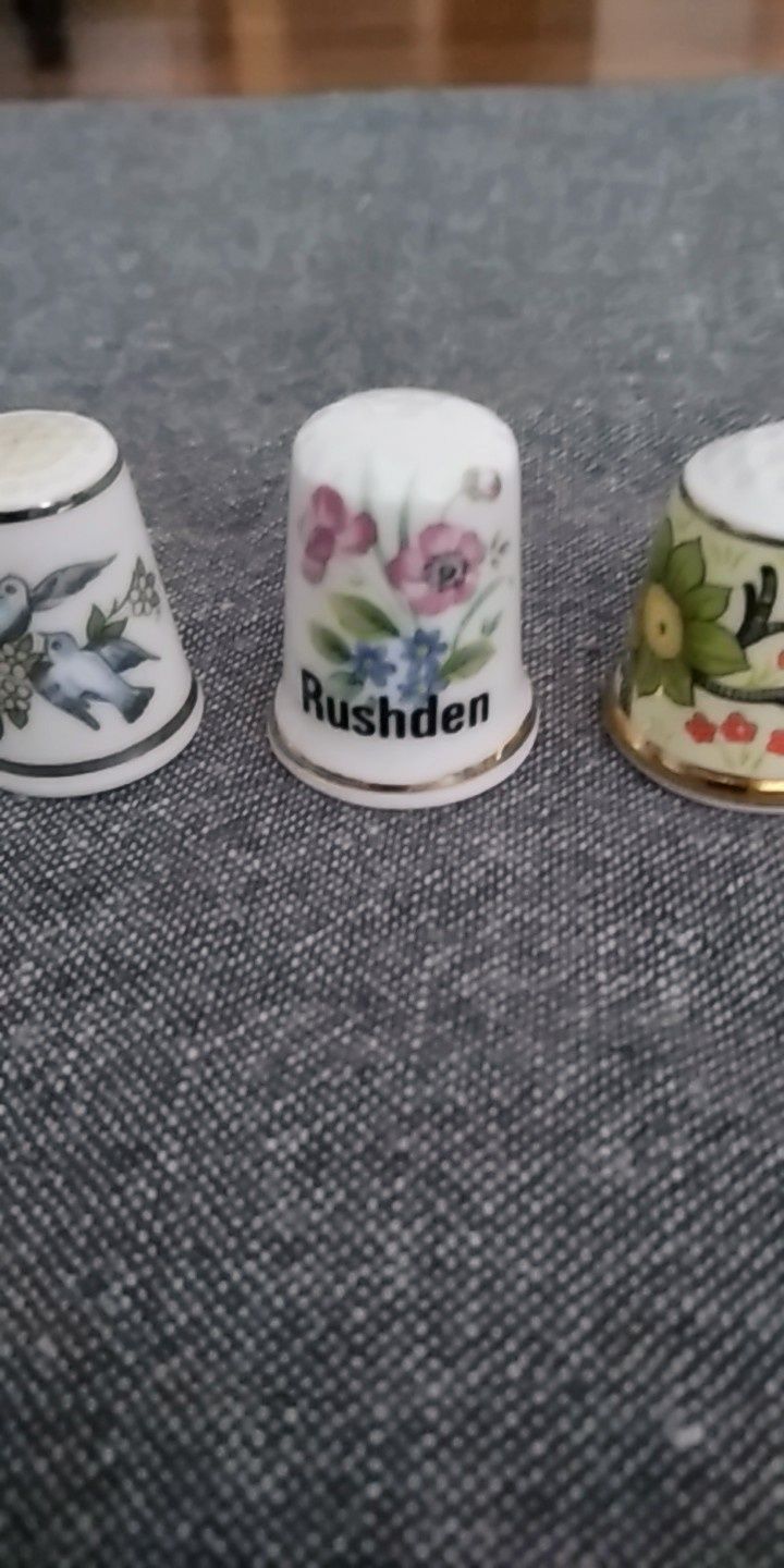 Naparstki kolekcjonerskie porcelana