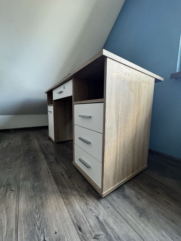 Biurko solidne z szufladą i szafkami/szufladami