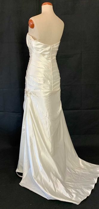 Nowa klasyczna suknia ślubna Linia A 40 Satynowa Drapowana fit flare