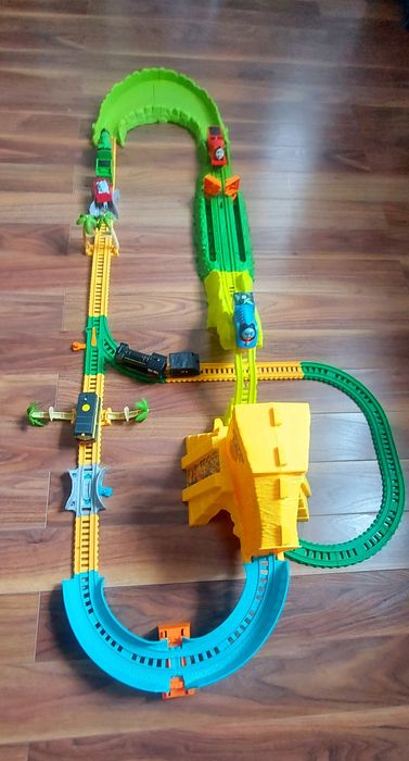 Pociąg Tomek i przyjaciele Fisher Price zestaw turboskok ucieczka