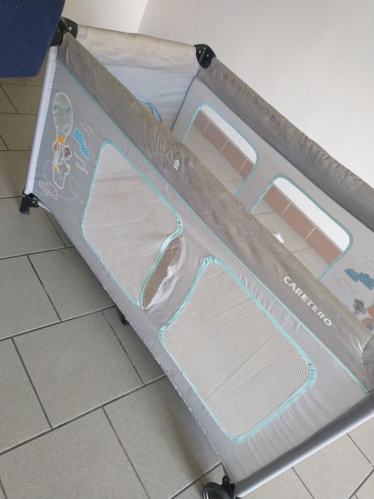 Łóżeczko turystyczne kojec firmy Caretero