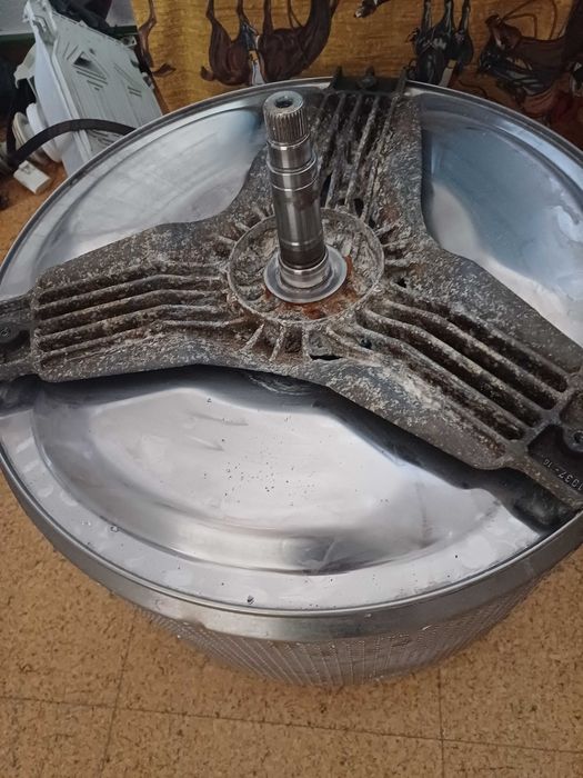 Máquina lavar roupa Miele W 828 (avariado)