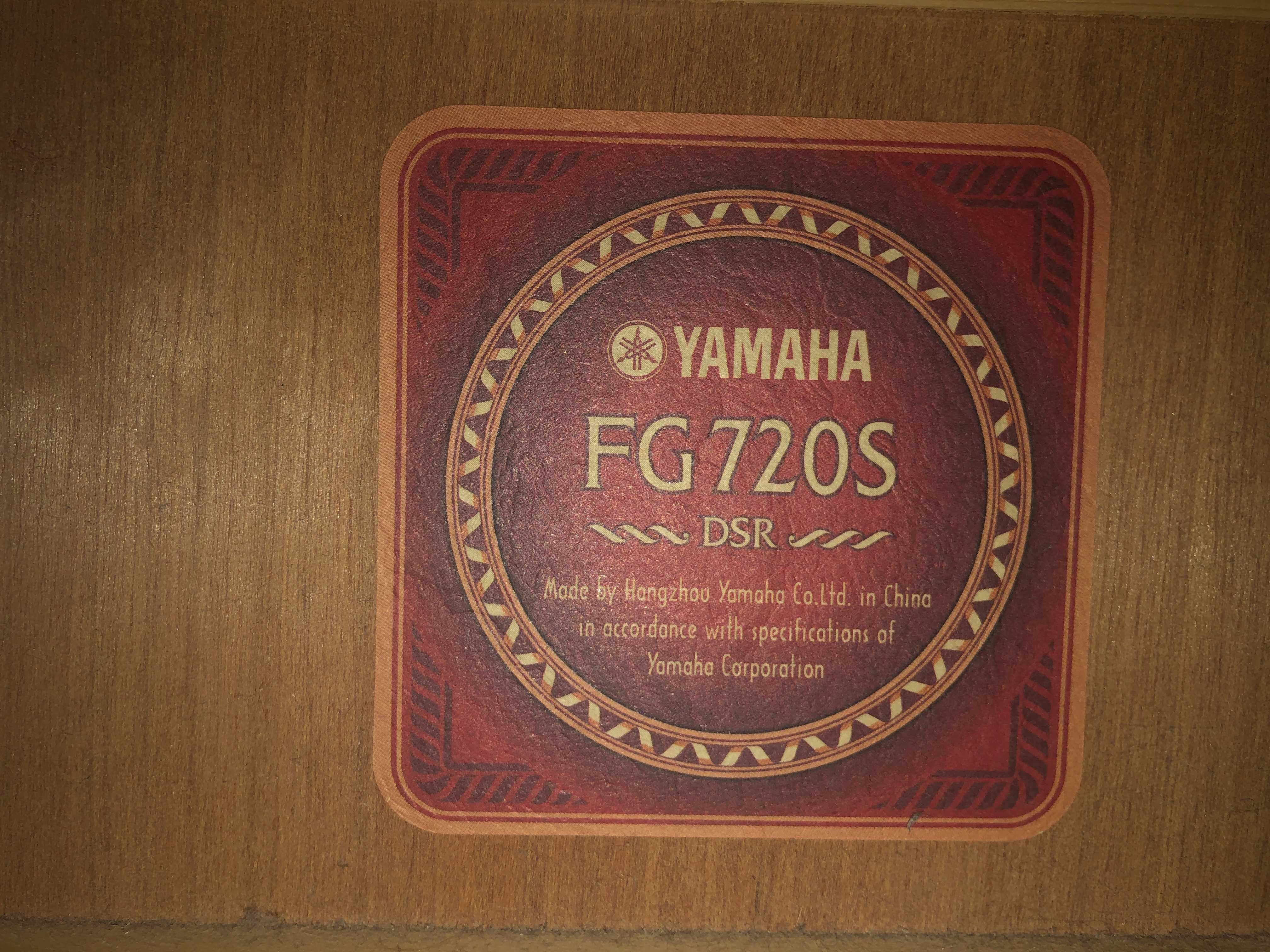 Гитара Yamaha FG 720 S