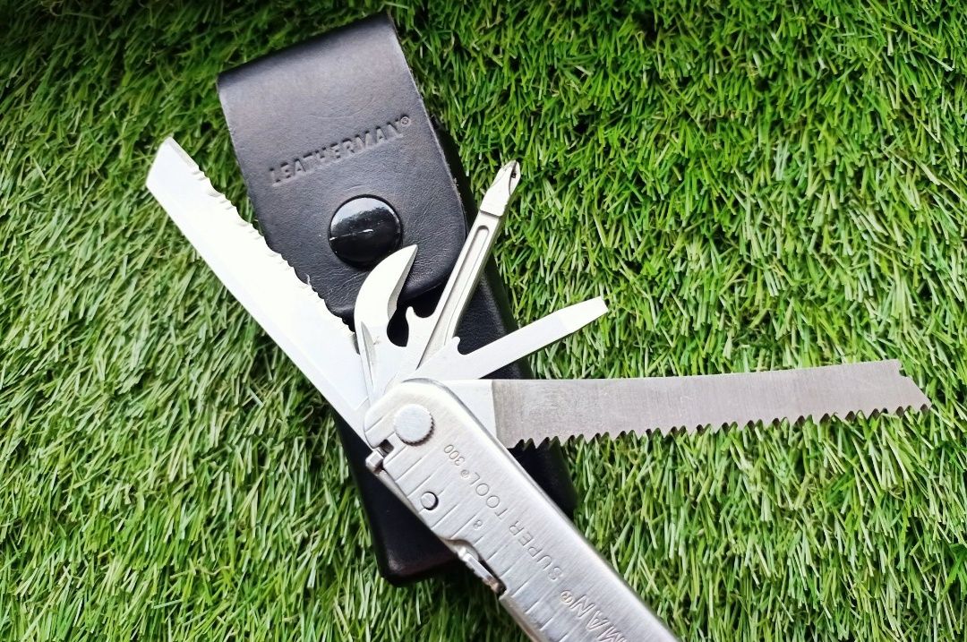 Multitool Leatherman Super Tool 300