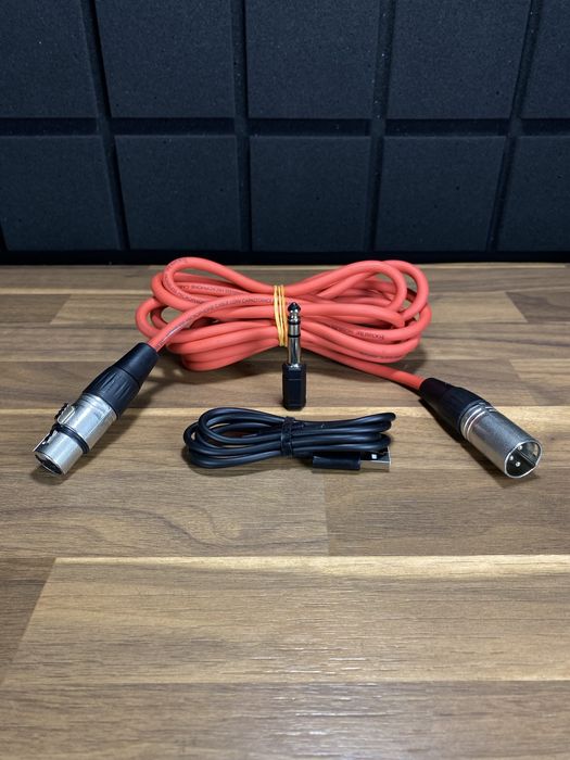 Focusrite Scarlett 2i2 Studio 3rd gen (Доставим курьером - БЕСПЛАТНО!)