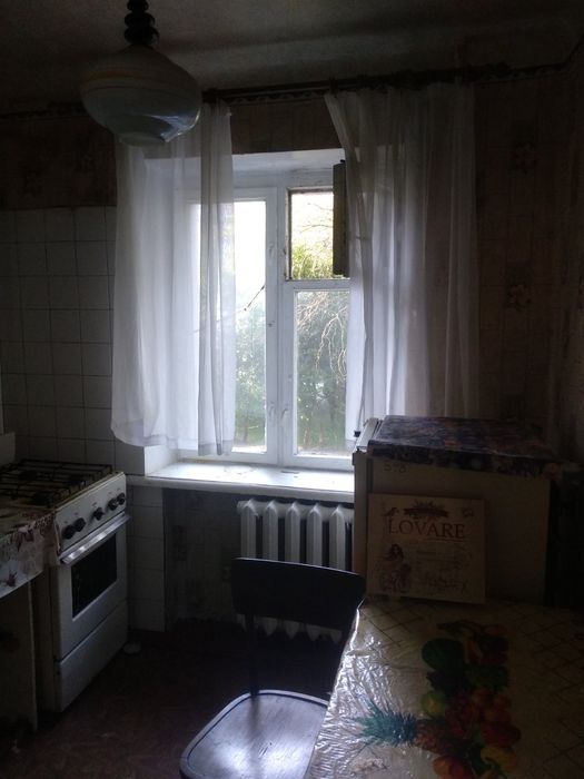 Сдам 2 комнатную квартиру в центре Конотопа на длительный строк