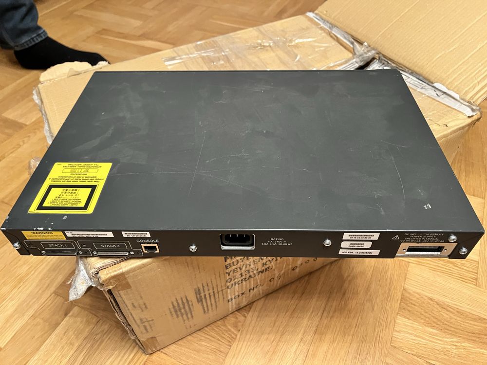 Комутатор Cisco Catalyst 3750