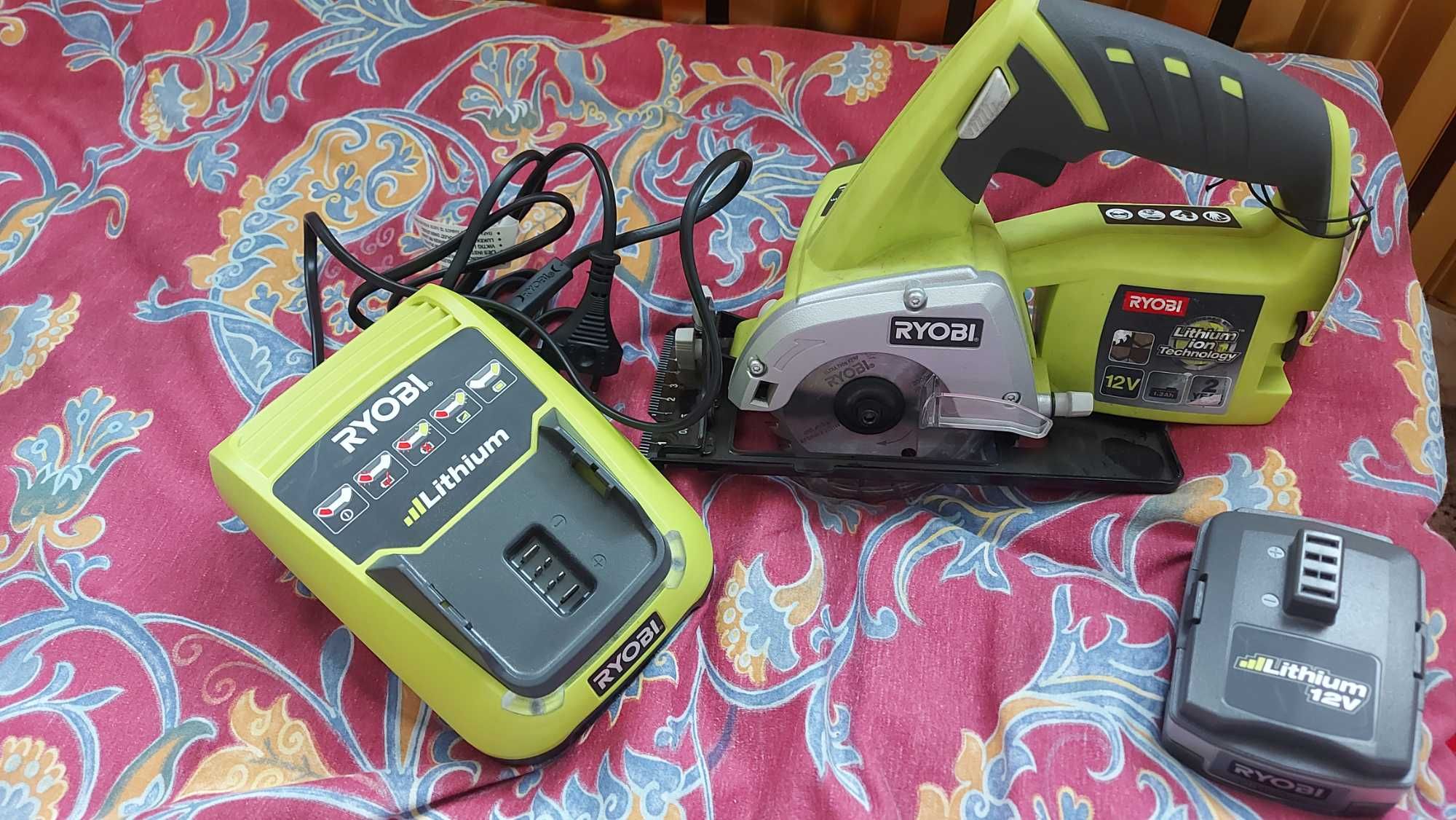 Pilarka Piła Wgłębna Ryobi 12 V