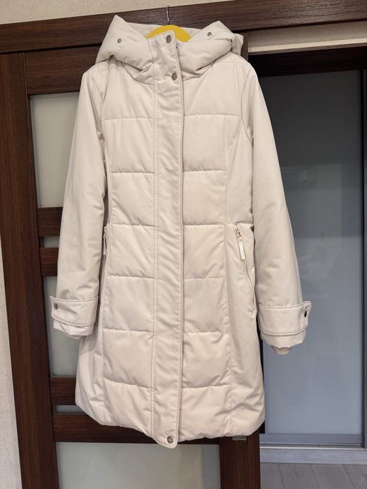 Продам зимовий пуховик Zara