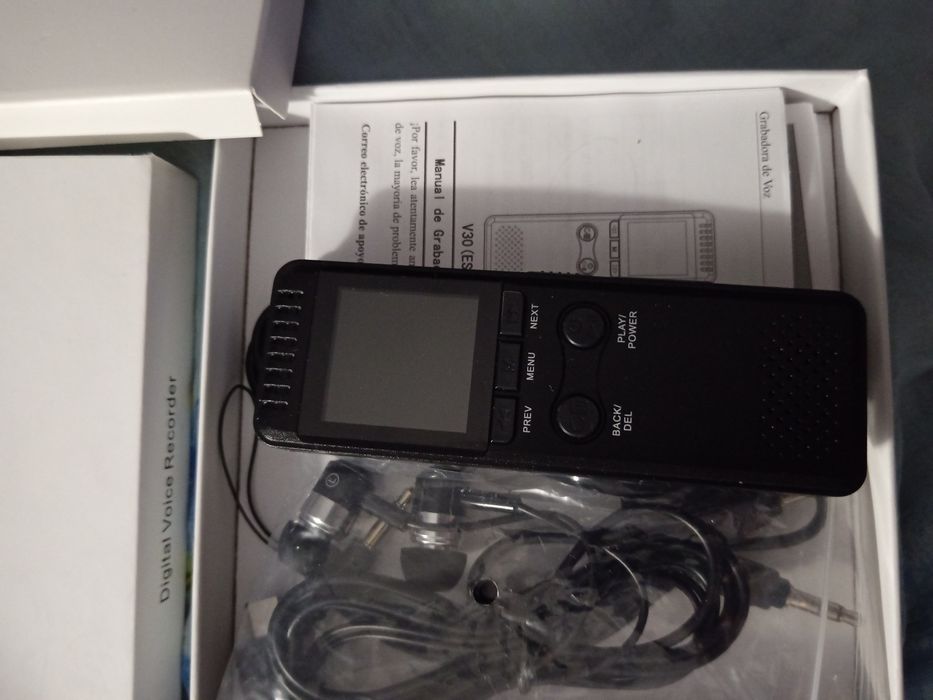 Профессиональный диктофон Vivaniir V30