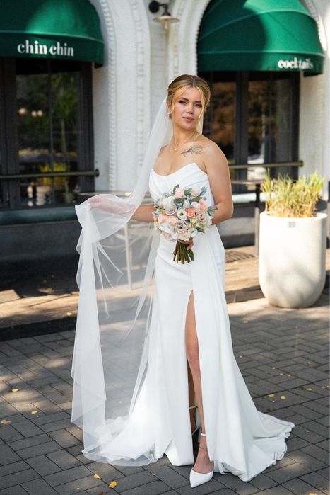 Продам весільну сукню після хімчистки