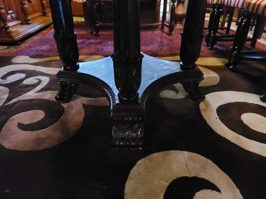 Mesa de sala em madeira maciça - extensível - Só a mesa as ca