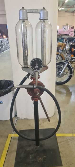 Bomba de gasolina antiga