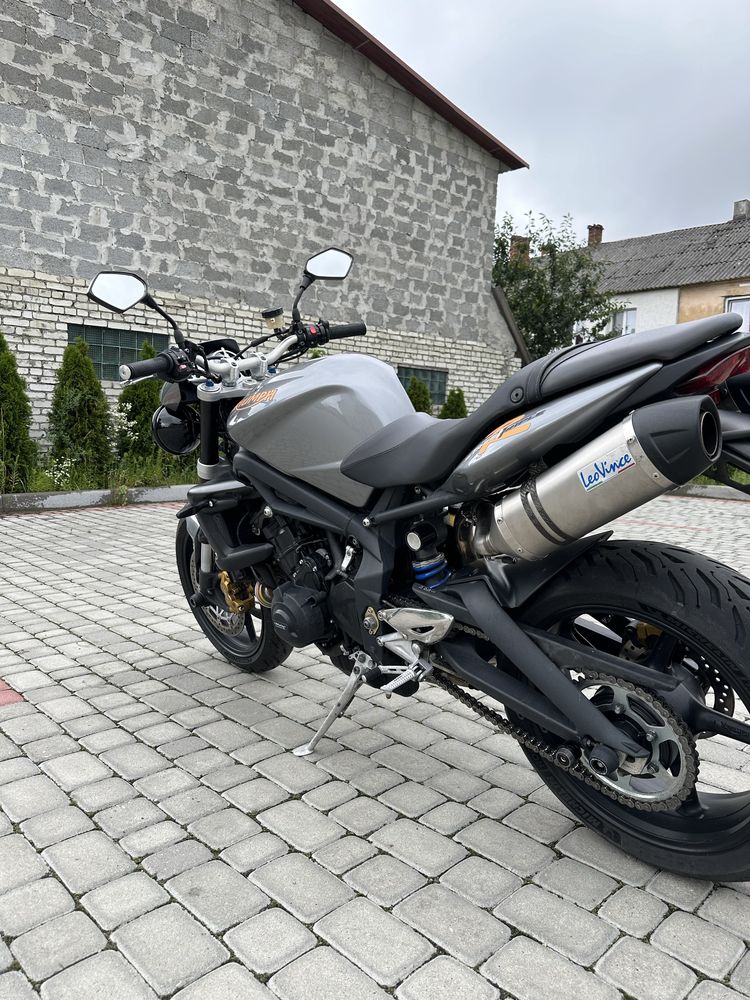 Triumph StreetTriple 675R  2010 хороший торг!
