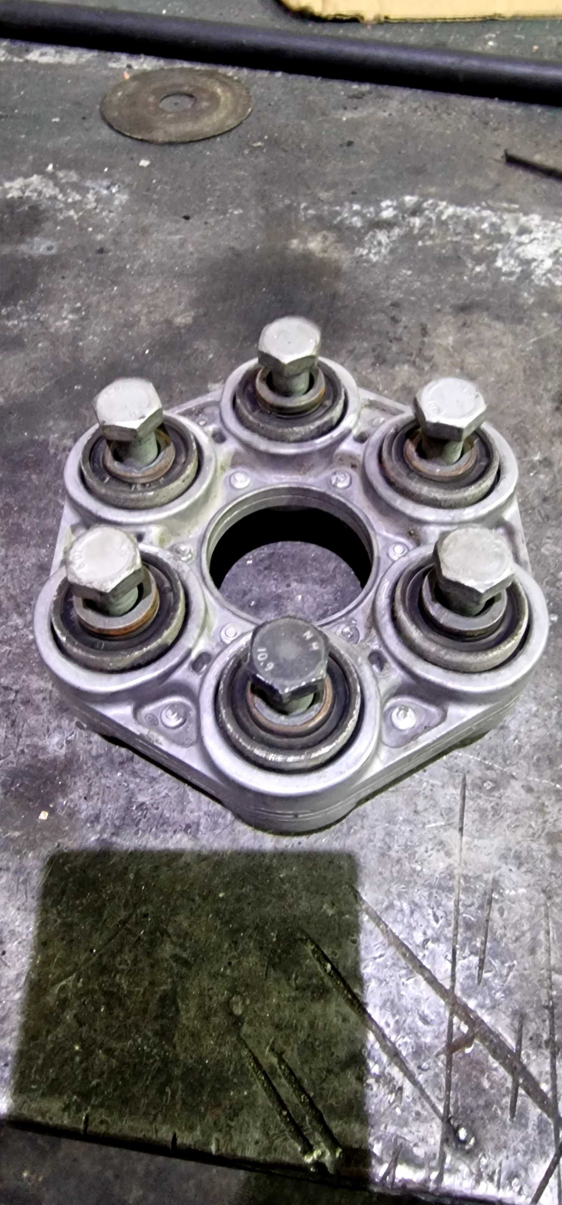 Flansa bmw f10 f11