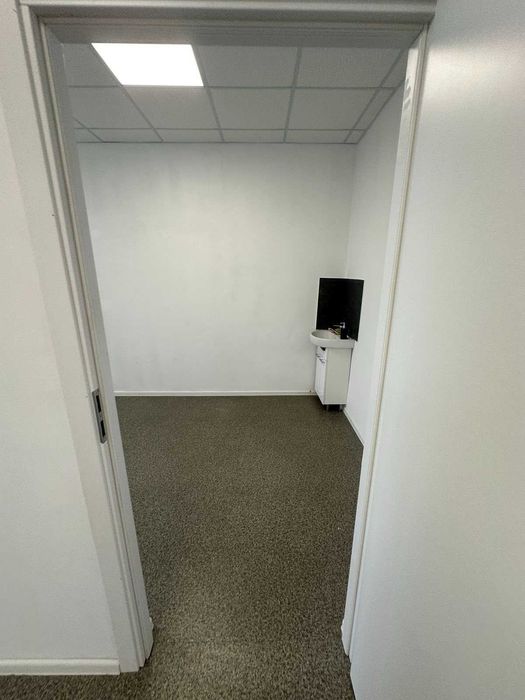 Здам ОФІС 21м2 в ЦЕНТРІ з Новим Ремонтом та Хорошою ЦІНОЮ