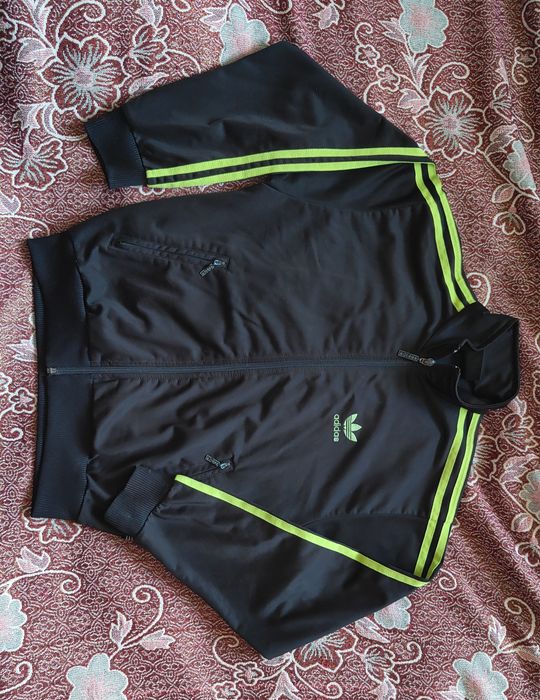 Спортивна кофта Adidas.