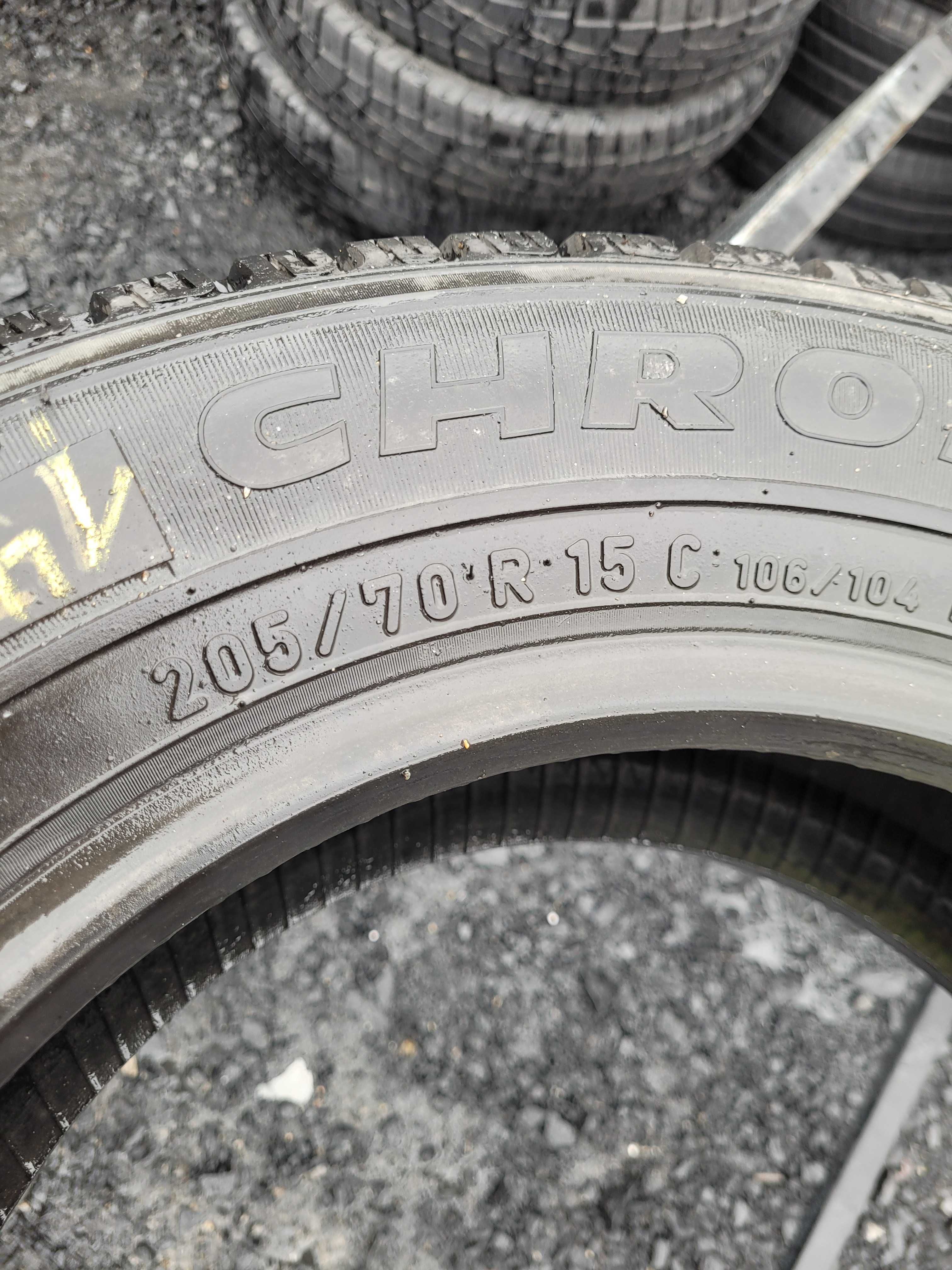 WYSYŁKA Opona Pojedyncza 205 70 R15C Pirelli Chrono Winter