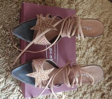 Роскошные сексуальные босоножки со стразами