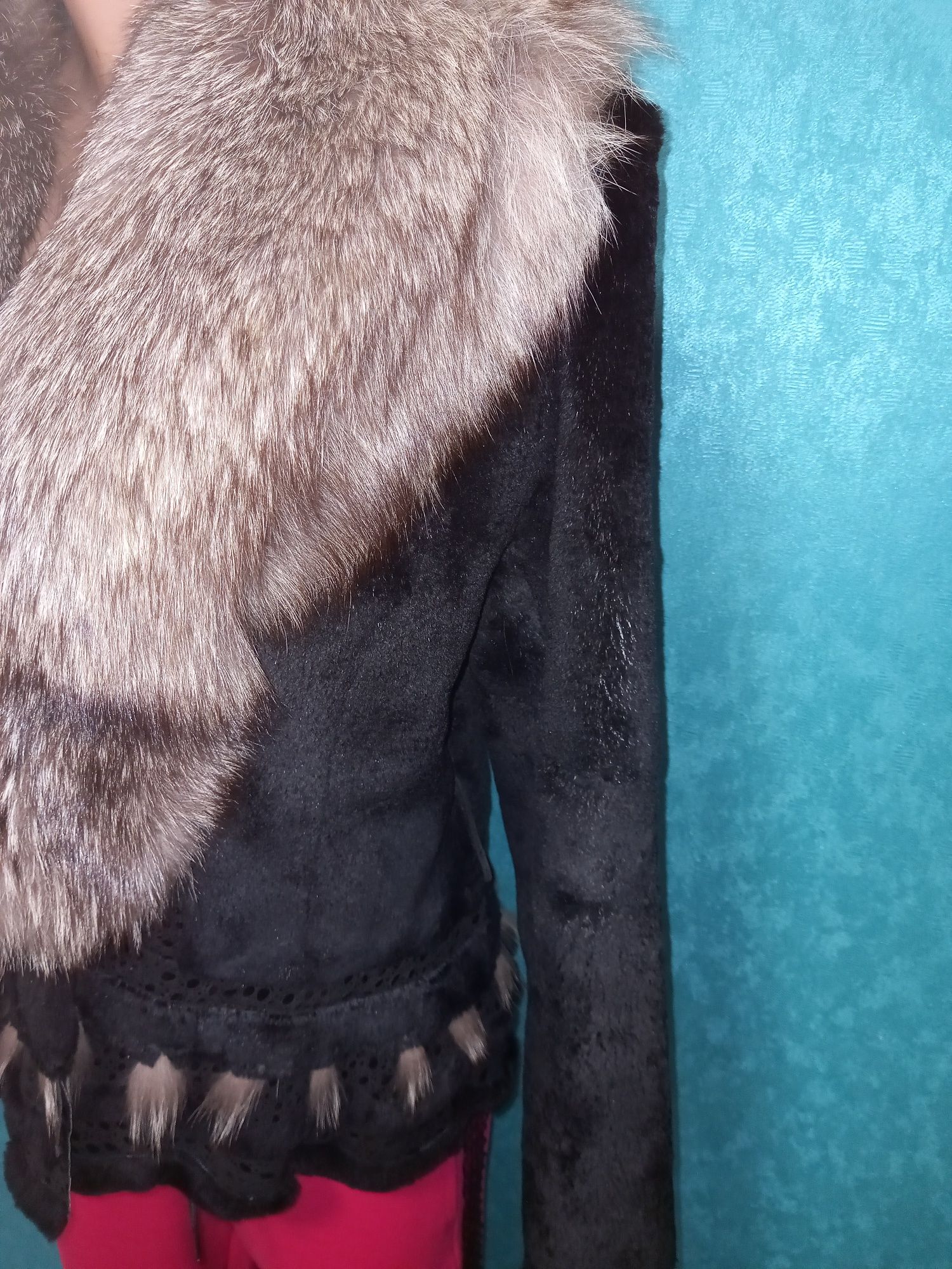Продам шубку куртку чорнобурка кашеміровий котик