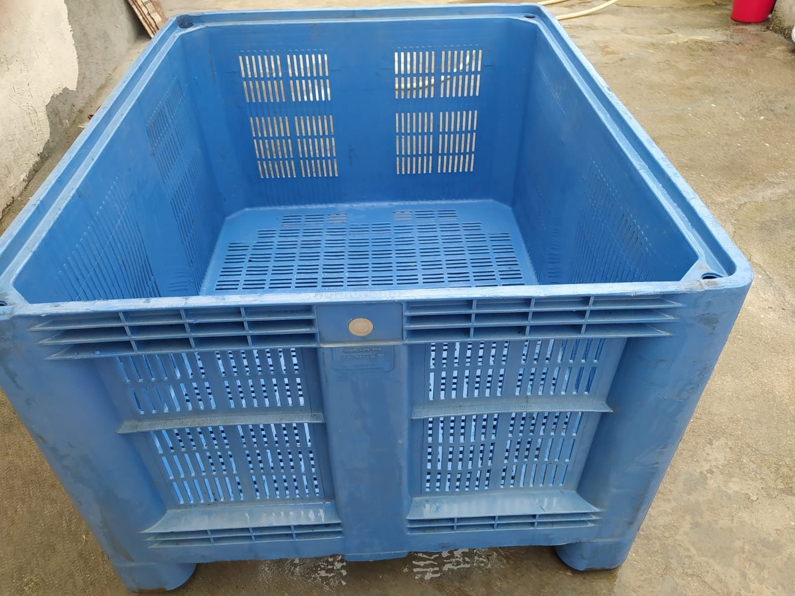 Caixas reforçadas para arrumos