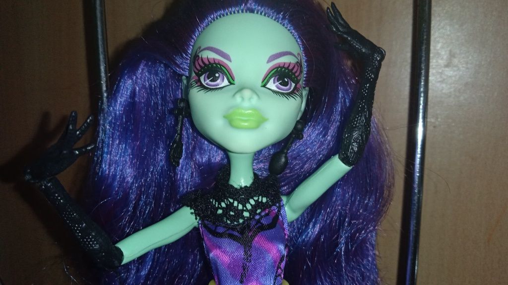 Lalka Amanita mattel z monster high